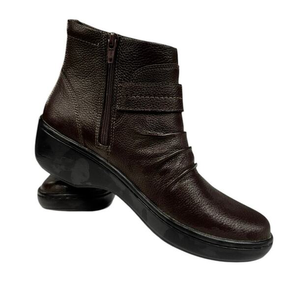 Clarks Women's Delana Fairlee Ankle Boot Dark Brown Leather Zip Up Size 7 - Picture 6 of 9